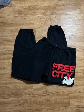 Womens Free City Sweatpants